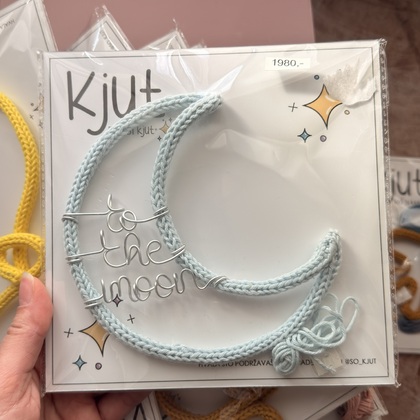 Pleteni natpis MESEC