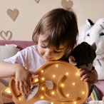 Maca drvena LED noćna lampa Narandžasta