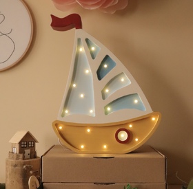 Drvena LED lampa Jedrilica