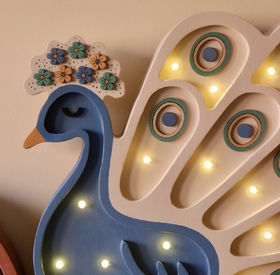 Peacock LED lamp