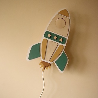 Raketa zidna lampa