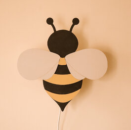 Bee wall lamp