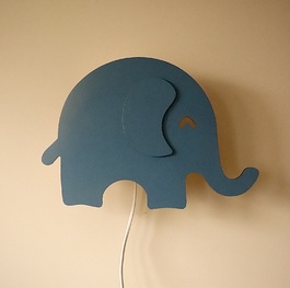 Elephant wall lamp
