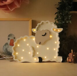 Drvena LED lampa Ovčica