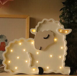 Drvena LED lampa Ovčica