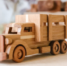 Kamion drvena igračka
